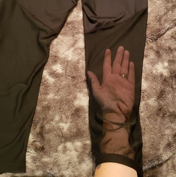 Nike capris - Picture 3 of 4